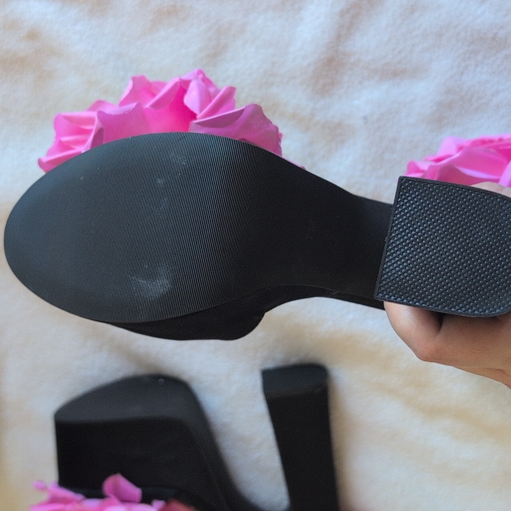 Sugar Thrillz Platform Heels - Picture 4 of 4
